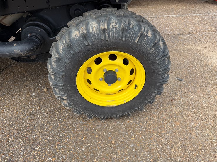 john-deere-gator-image-16