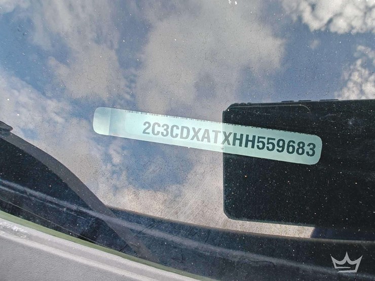 2017-dodge-charger-sedan-image-26