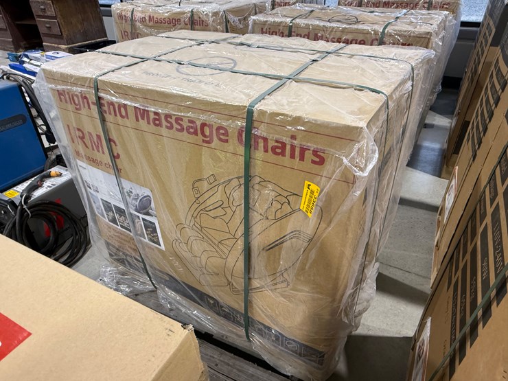 #33688-•-unused-high-end-massage-chair-image-2