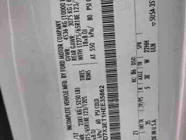 2017-ford-f350-xlt-image-25