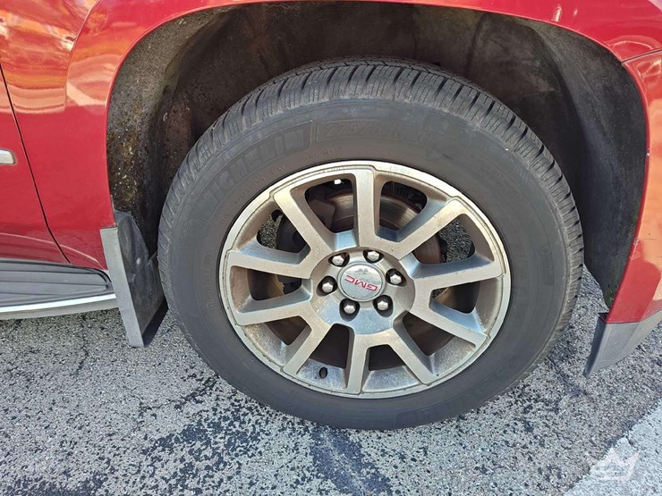 2015-gmc-yukon-denali-image-53