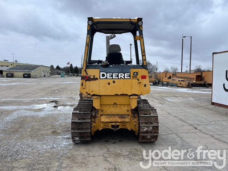 2015-deere-450j-image-4