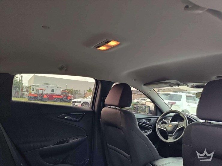 2017-chevrolet-malibu-sedan-image-23