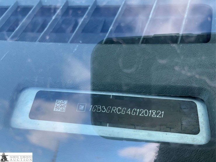 2016-chevrolet-express-s/a-ambulance-image-13