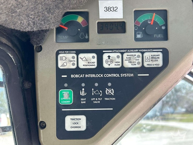 2000-bobcat-863-image-11