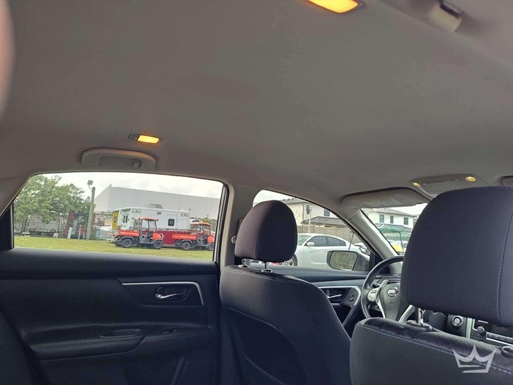 2017-nissan-altima-sedan-image-9