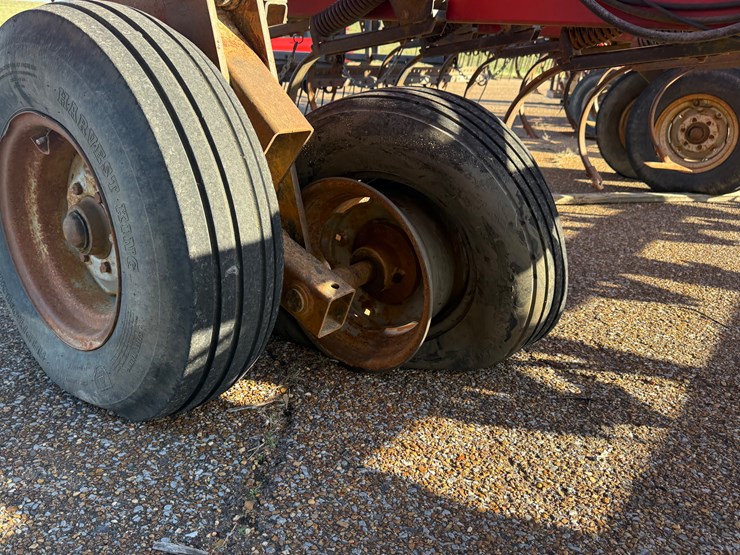 #7740-•-case-ih-tigermate-2-tm-14ft-field-cultivator-image-20