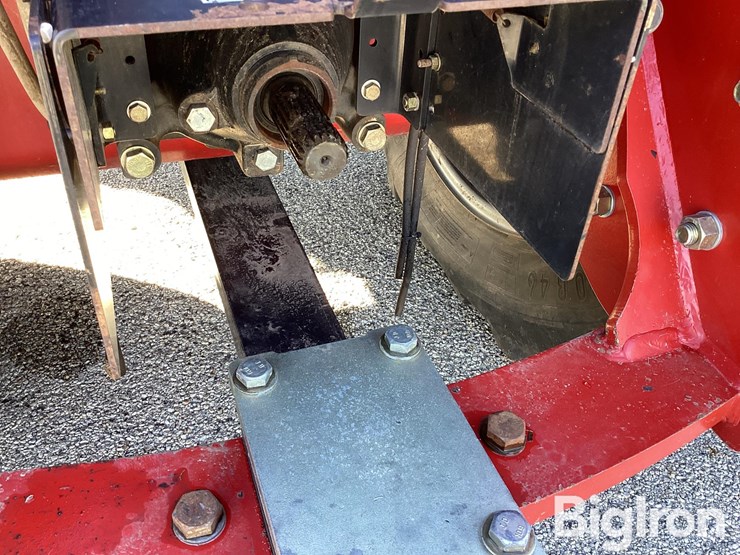 2010-case-ih-steiger-335-image-14