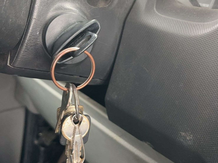 2009-ford-e-series-s/a-24-passenger-bus-image-21