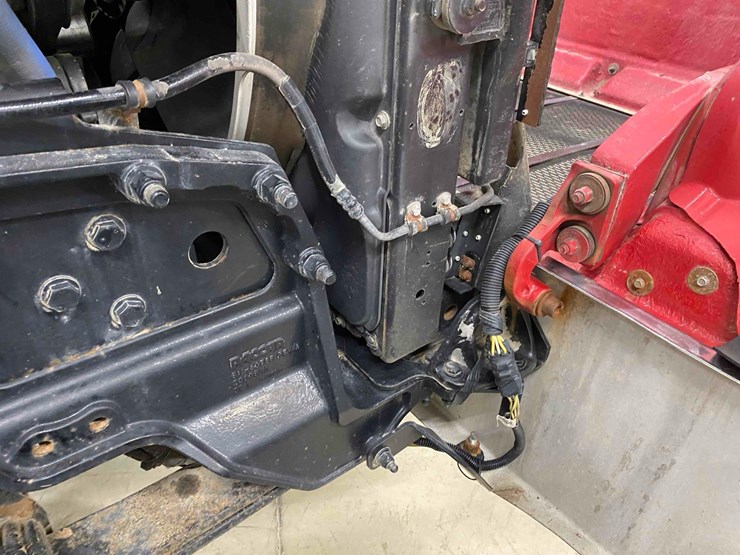 2014-peterbilt-365-image-89