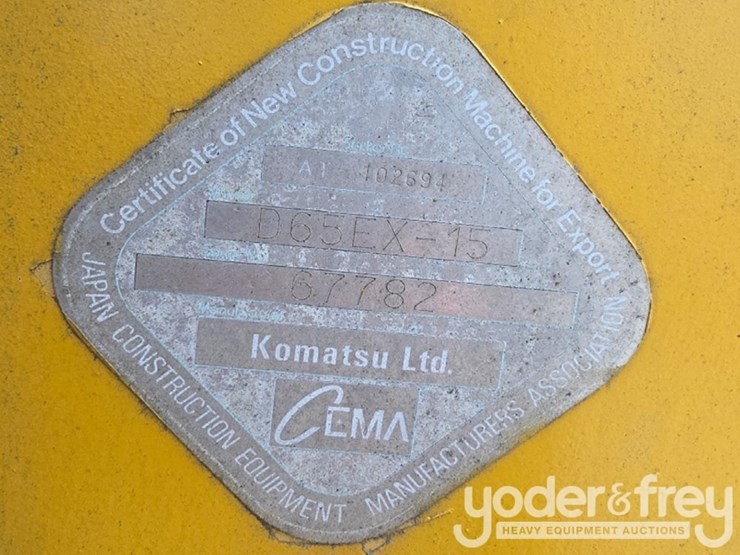 2005-komatsu-d65ex-15-image-13