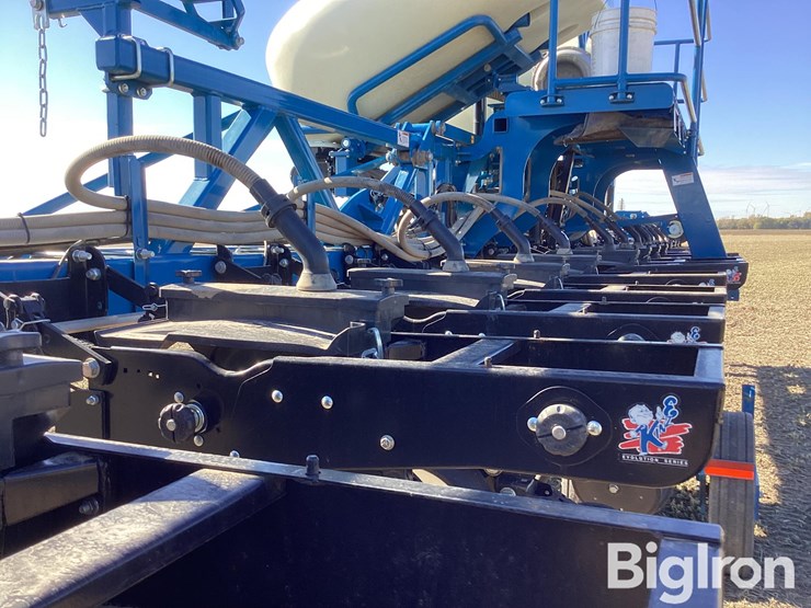 2014-kinze-3600-image-13