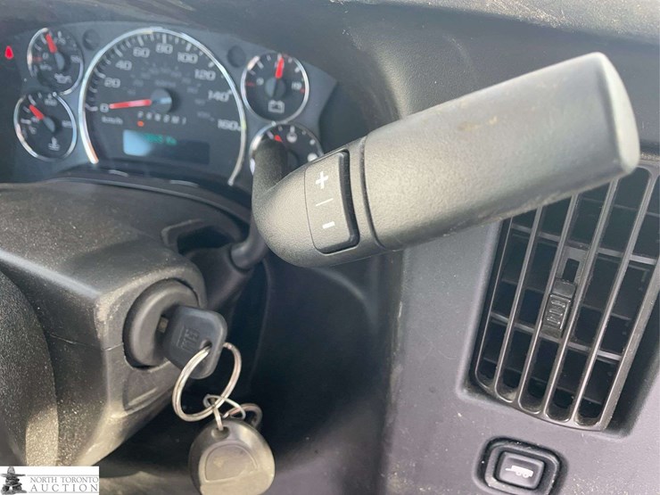 2018-chevrolet-express-dual-rear-wheel-cab-&-chassis-image-14