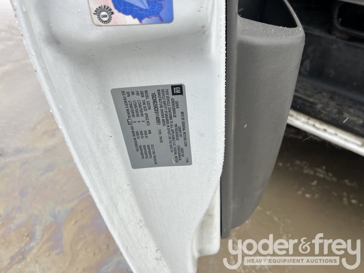 2009-chevrolet-express-3500-image-42