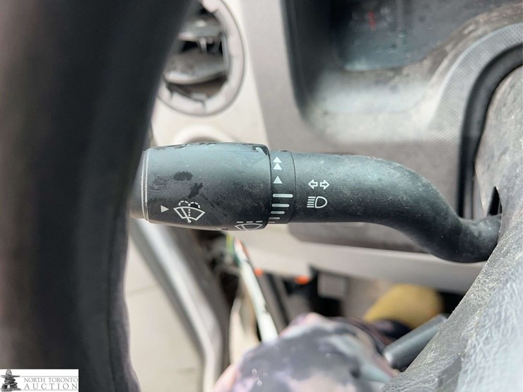 2013-ford-e350-image-20