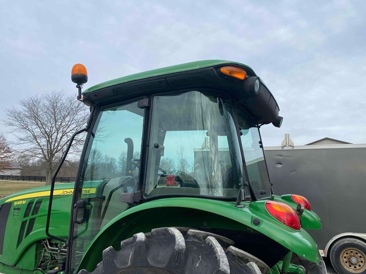 2013-john-deere-5085m-image-29
