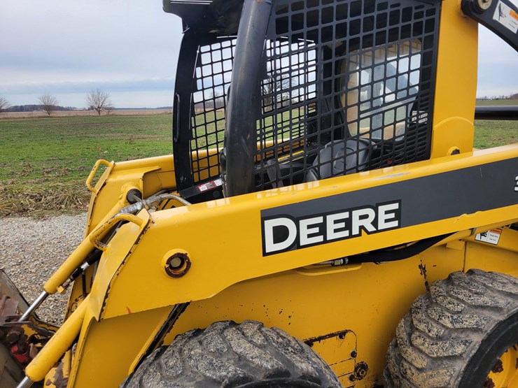 2007-john-deere-317-image-1