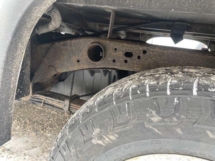 2017-chevrolet-2500-image-23