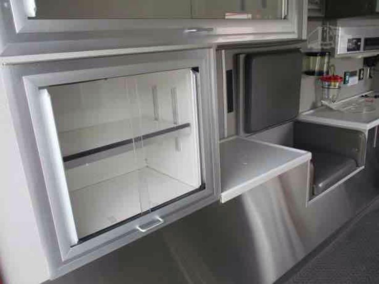 2004-ford-e450-image-21