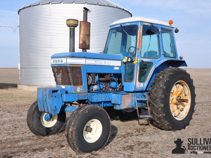 1978-ford-9700-image-1