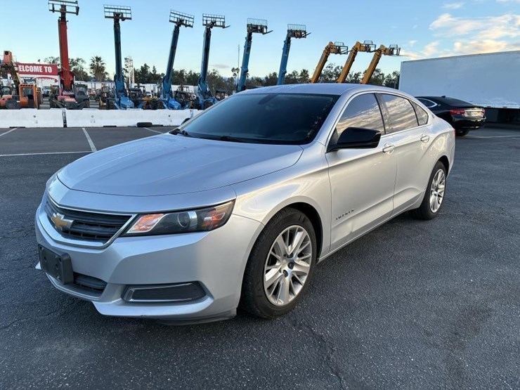 2019-chevrolet-impala-sedan-image-1