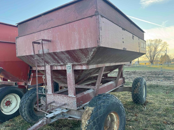 m&w-little-red-wagon-image-1