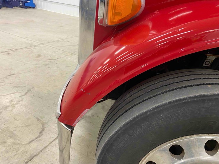 2014-peterbilt-365-image-56