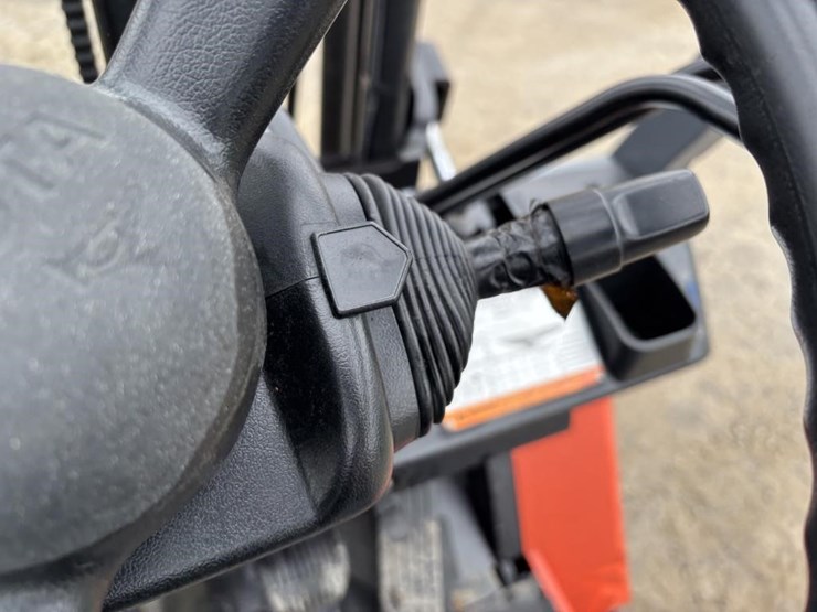 2004-toyota-7fgcu20-image-22