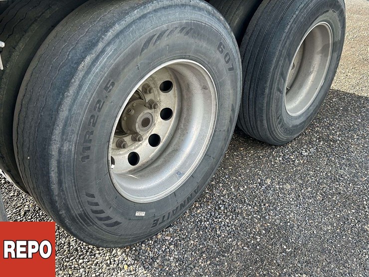 2009-great-dane-53-image-9