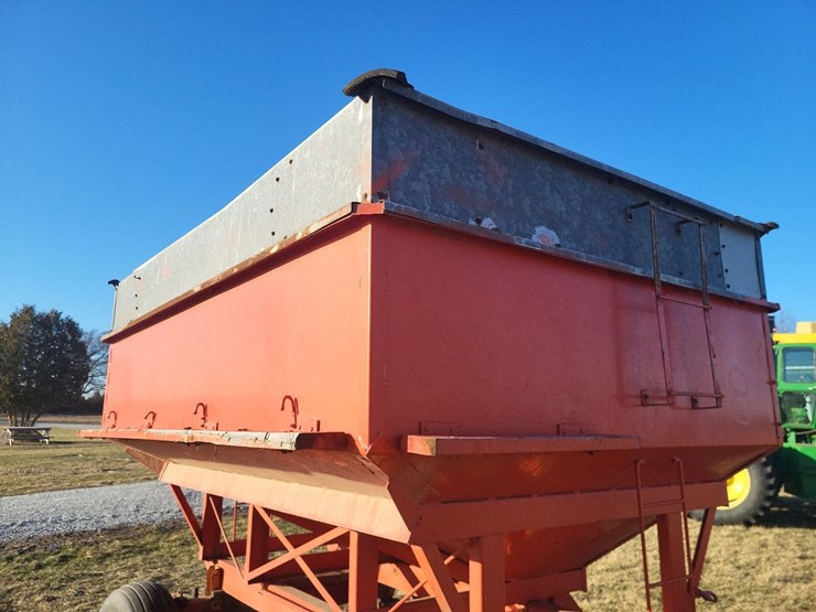 hopper-wagon-w/westendorf-running-gear-image-21