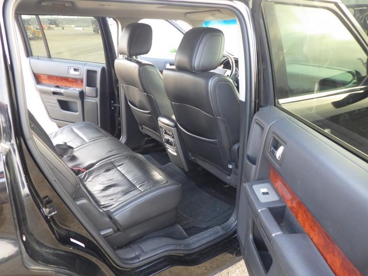 2009-ford-flex-image-8