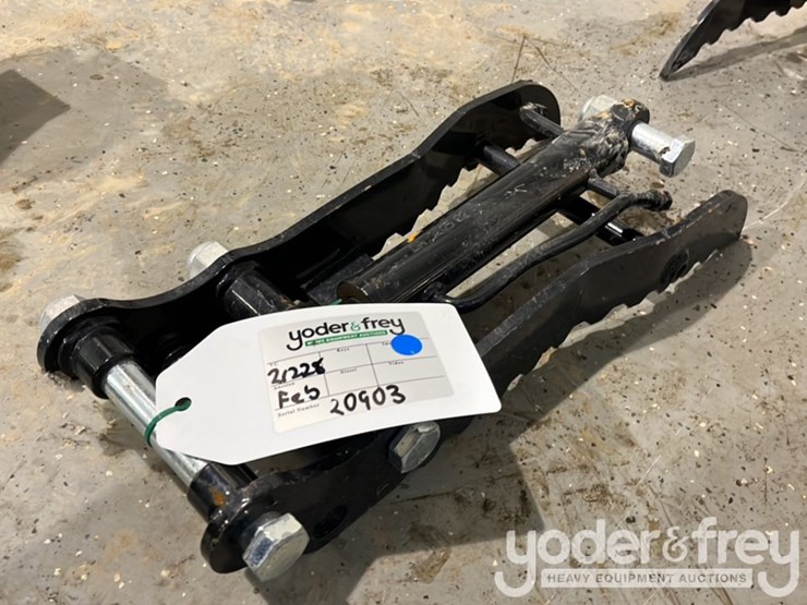 tpm-hydraulic-thumb-to-suit-mini-excavator,-1”-pin-image-1