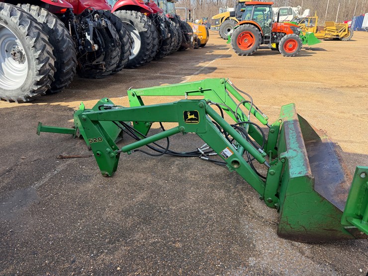 john-deere-520-image-2