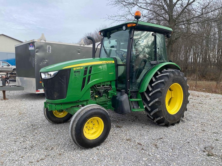 2013-john-deere-5085m-image-2
