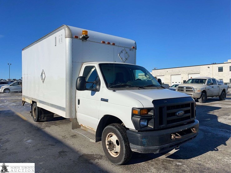 2011-ford-e-series-s/a-cube-van-image-7