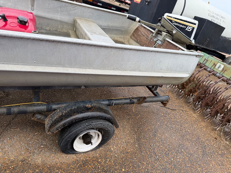 #7837-•-12ft-aluminum-boat-w/-trailer-&-motor-image-4