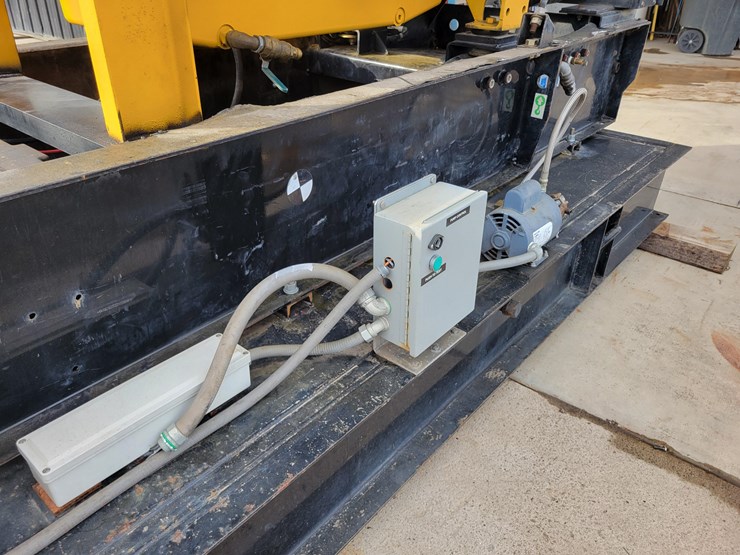 2004-caterpillar-3456-image-8