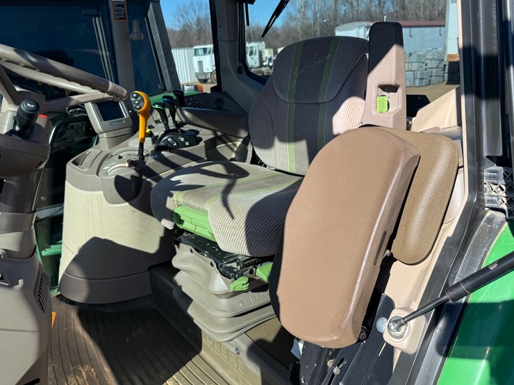 john-deere-6430-premium-image-28