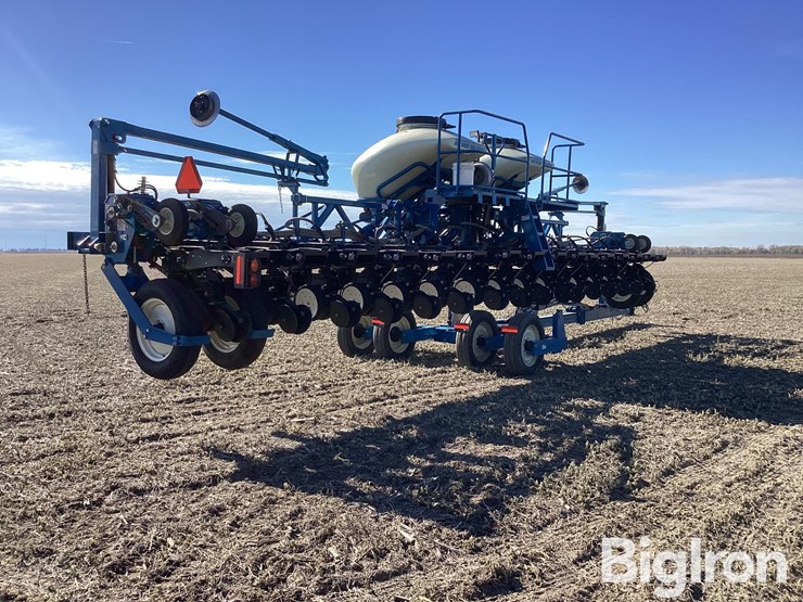 2014-kinze-3600-image-5