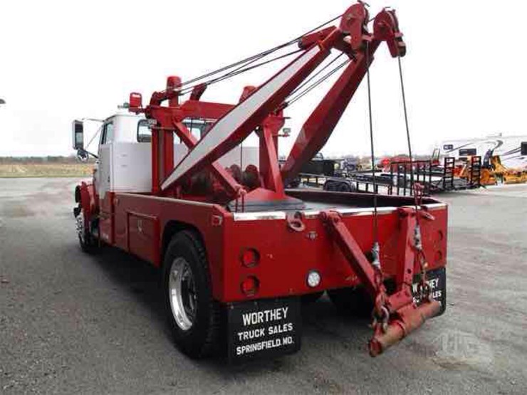 1984-international-s1900-image-5