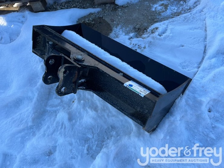 32"-hydraulic-tilt-bucket-to-suit-mini-excavator,-1”-pin-image-4