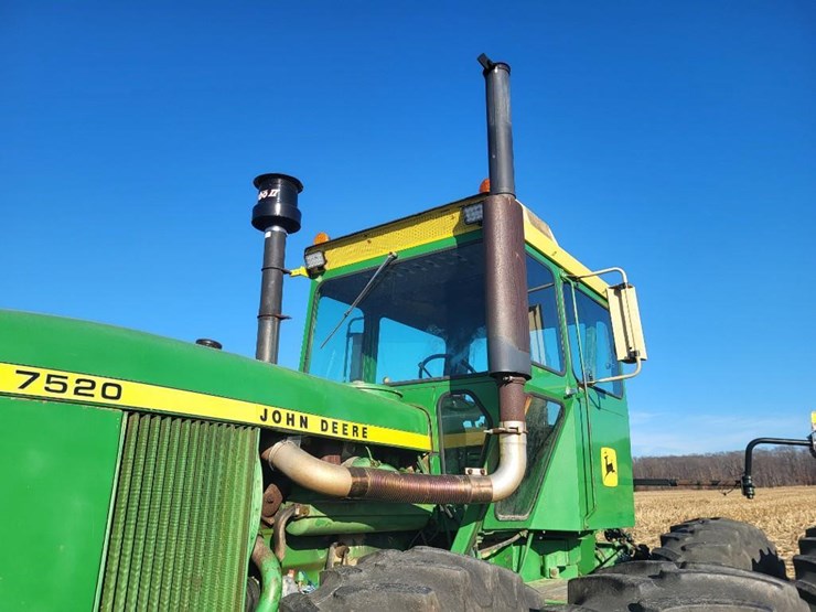 john-deere-7520-image-65
