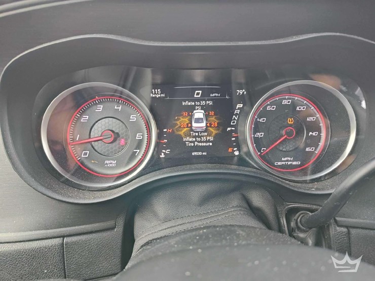 2017-dodge-charger-sedan-image-9