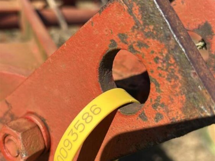 12-row-plow-image-10