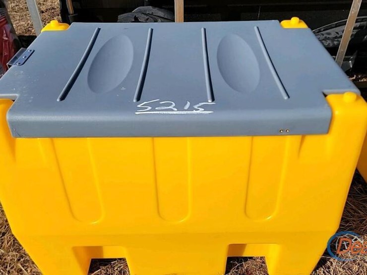 plastic-rectangular-fuel-tank-w/-12v-pump-image-1