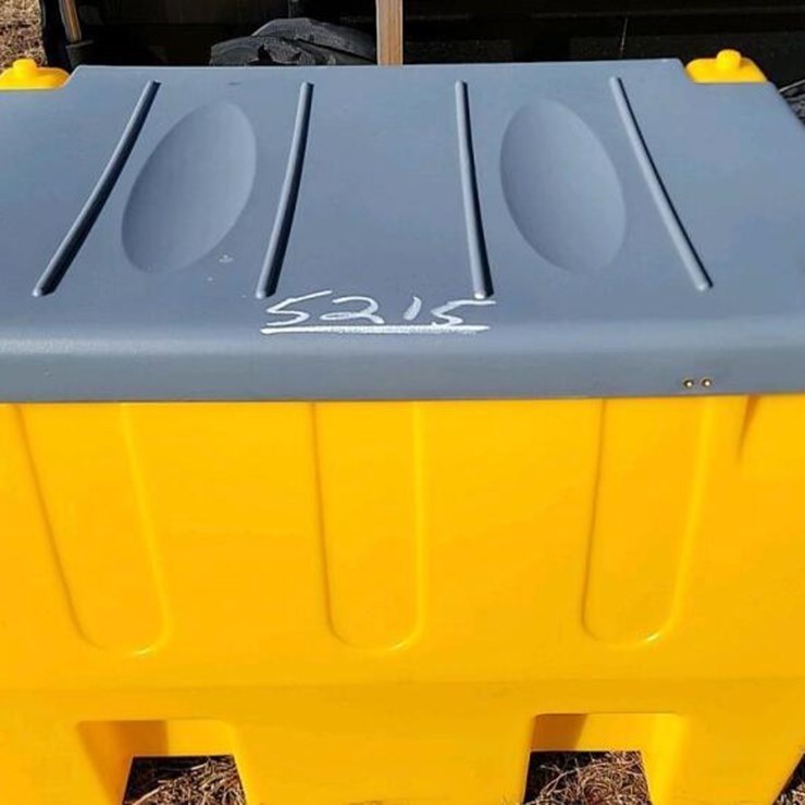 PLASTIC RECTANGULAR FUEL TANK W/ 12V PUMP