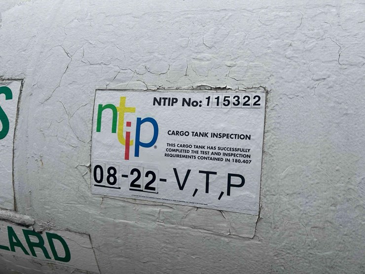 1000-gal.-nh3-tank-on-gear-#71-image-10