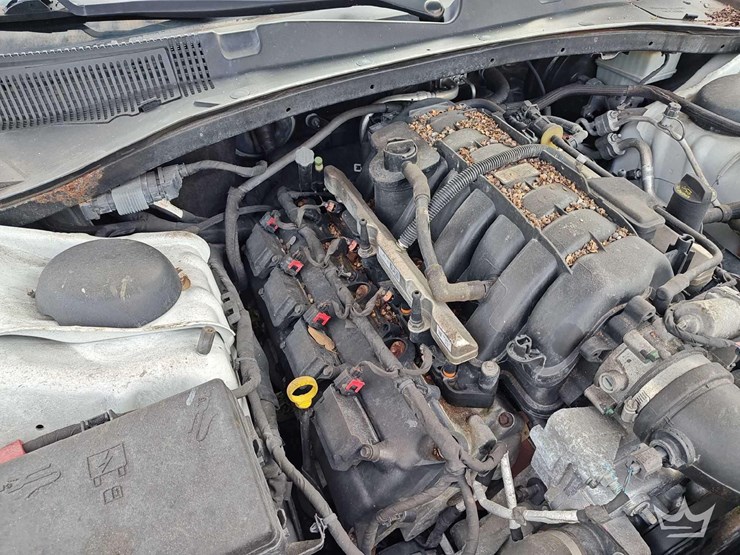 2017-dodge-charger-sedan-image-12