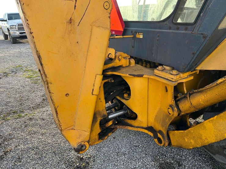 deere-410c-image-32