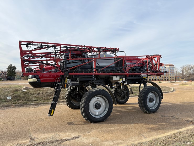 2019-case-ih-patriot-2250-image-6